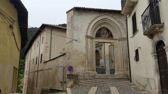 la Chiesa e Monastero dei Santi Cosma e Damiano