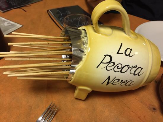 La Pecora Nera