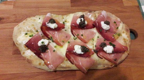 Pizzeria La Pinsa Romana