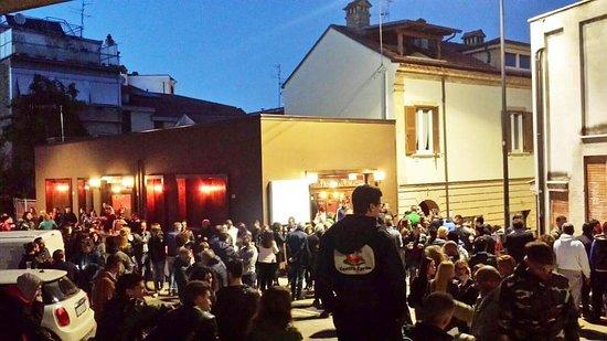 The Alley Pub