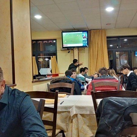 Pizzeria La Rustica Di Angelucci Giampiero